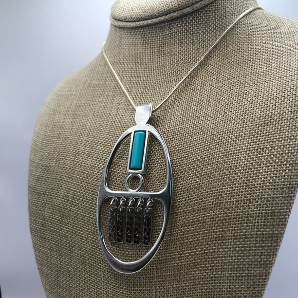 Vintage Avon Southwestern Style Pendant Necklace - Picture 3 of 10